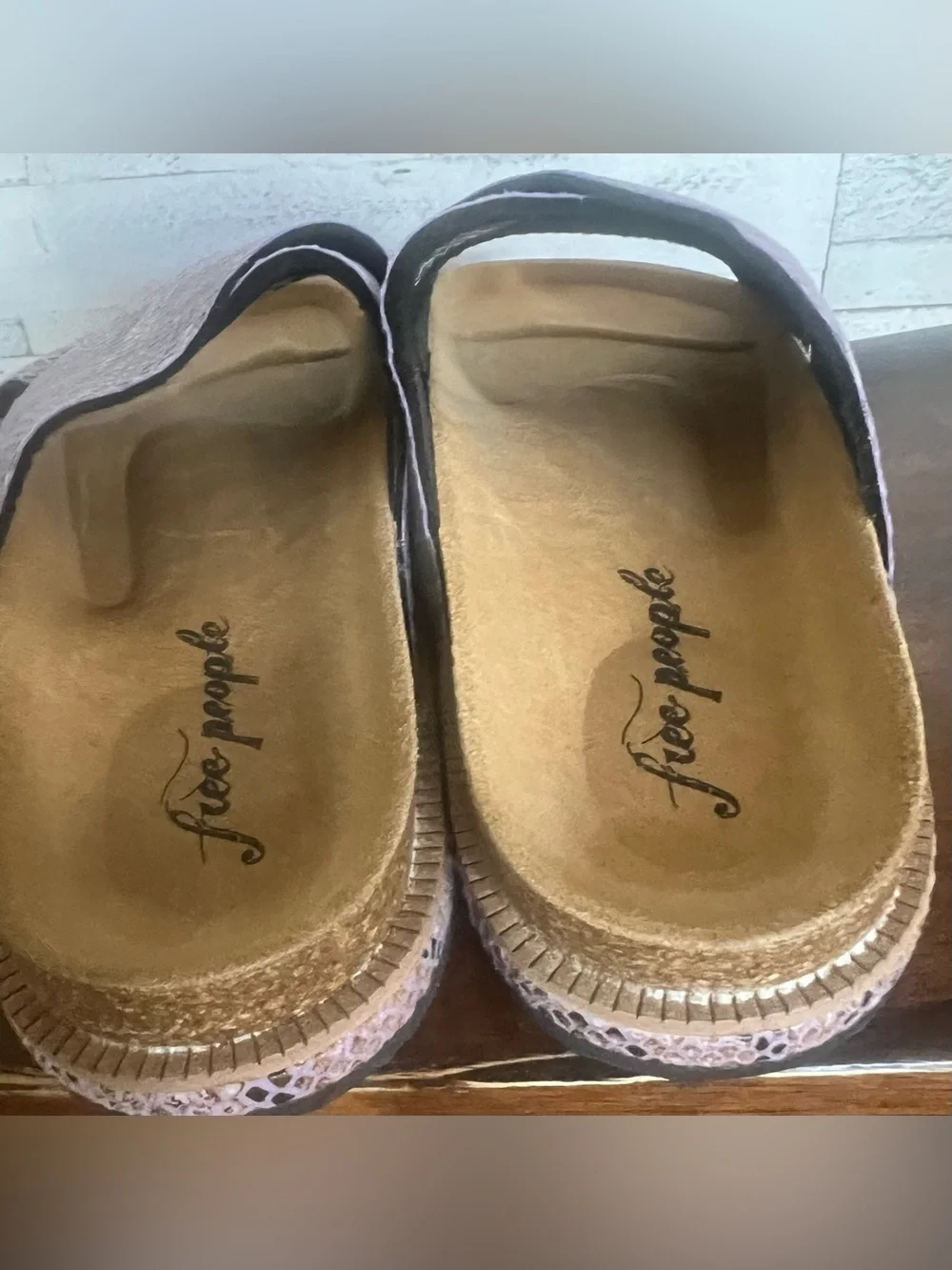 FREE PEOPLE Sidelines Footbed Sandals / Viola Snake in size 10.  NWOT